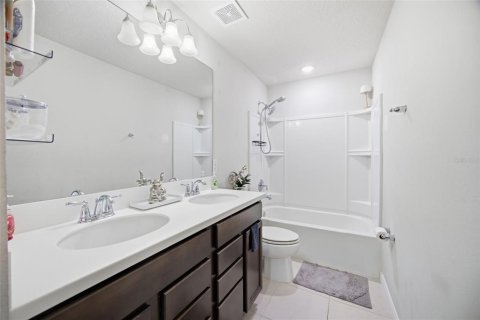 Villa ou maison à vendre à Tampa, Floride: 4 chambres, 264.49 m2 № 2396853 - photo 25