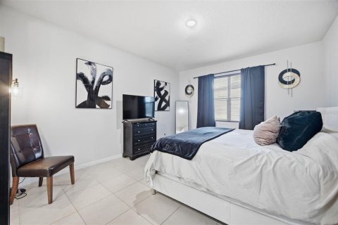 Villa ou maison à vendre à Tampa, Floride: 4 chambres, 264.49 m2 № 2396853 - photo 10