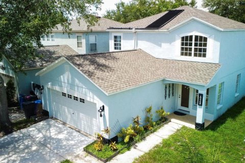House in Tampa, Florida 4 bedrooms, 139.54 sq.m. № 1895144 - photo 2