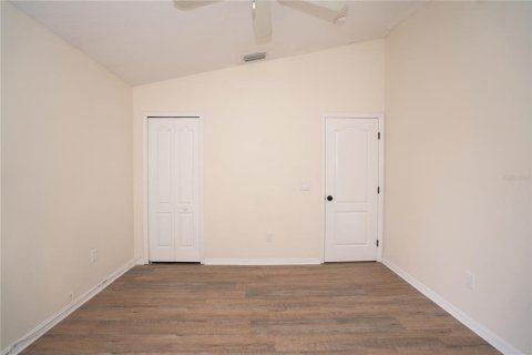 House in Tampa, Florida 4 bedrooms, 139.54 sq.m. № 1895144 - photo 23