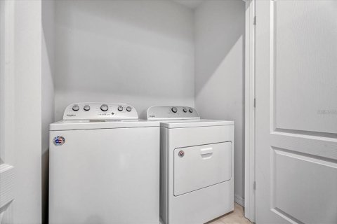 Adosado en alquiler en Davenport, Florida, 3 dormitorios, 155.33 m2 № 2114377 - foto 10