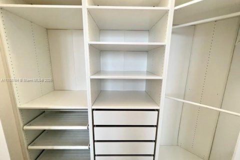 Copropriété à vendre à Hallandale Beach, Floride: 3 chambres, 146.51 m2 № 1985467 - photo 6