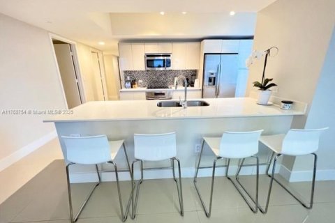 Copropriété à vendre à Hallandale Beach, Floride: 3 chambres, 146.51 m2 № 1985467 - photo 21