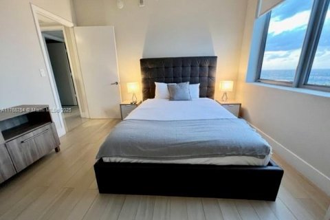 Copropriété à vendre à Hallandale Beach, Floride: 3 chambres, 146.51 m2 № 1985467 - photo 17