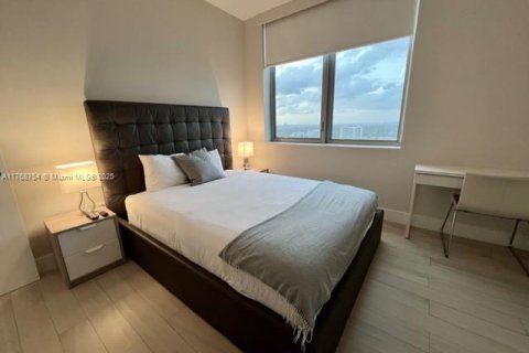 Copropriété à vendre à Hallandale Beach, Floride: 3 chambres, 146.51 m2 № 1985467 - photo 15