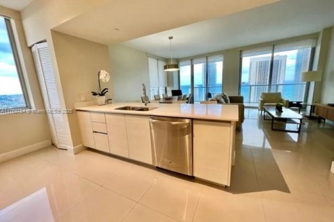 Copropriété à vendre à Hallandale Beach, Floride: 3 chambres, 146.51 m2 № 1985467 - photo 3