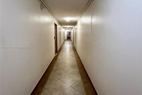 Condominio en alquiler en Sunny Isles Beach, Florida, 1 dormitorio, 67.35 m2 № 1992985 - foto 26