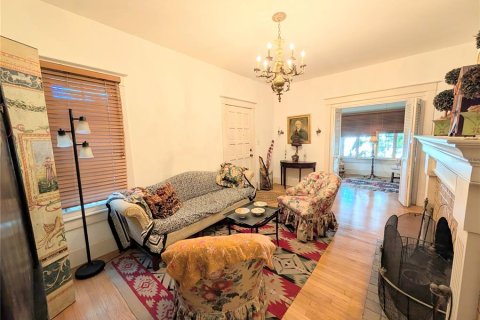 Villa ou maison à louer à Sarasota, Floride: 2 chambres, 108.51 m2 № 2206427 - photo 9