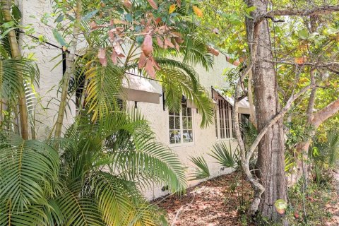 Villa ou maison à louer à Sarasota, Floride: 2 chambres, 108.51 m2 № 2206427 - photo 19