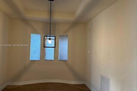 Casa en alquiler en Plantation, Florida, 4 dormitorios, 266.44 m2 № 2008835 - foto 6