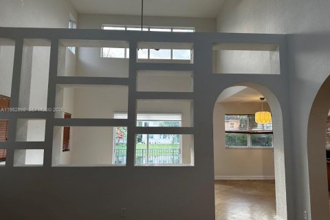 Casa en alquiler en Plantation, Florida, 4 dormitorios, 266.44 m2 № 2008835 - foto 4