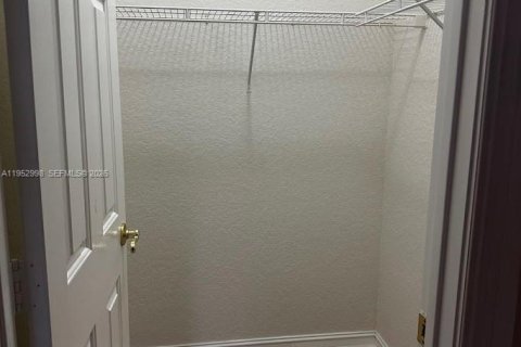 Casa en alquiler en Plantation, Florida, 4 dormitorios, 266.44 m2 № 2008835 - foto 16