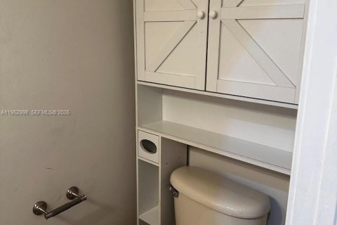 Casa en alquiler en Plantation, Florida, 4 dormitorios, 266.44 m2 № 2008835 - foto 11