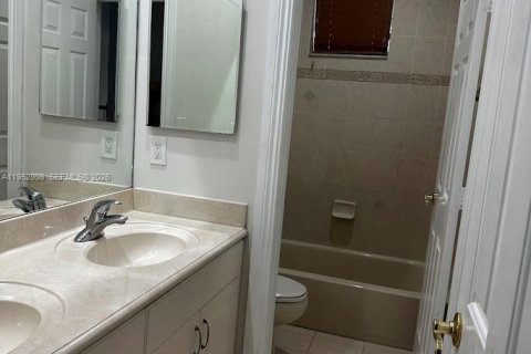 Casa en alquiler en Plantation, Florida, 4 dormitorios, 266.44 m2 № 2008835 - foto 22