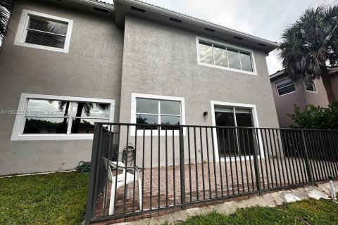 Casa en alquiler en Plantation, Florida, 4 dormitorios, 266.44 m2 № 2008835 - foto 25