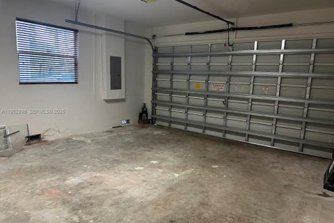 Casa en alquiler en Plantation, Florida, 4 dormitorios, 266.44 m2 № 2008835 - foto 24