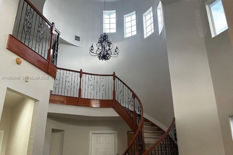 Casa en alquiler en Plantation, Florida, 4 dormitorios, 266.44 m2 № 2008835 - foto 2