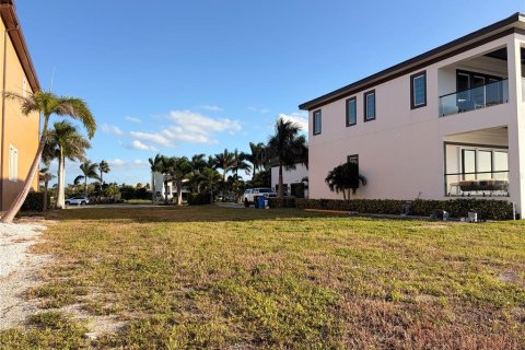 Terreno en venta en Apollo Beach, Florida № 2427230 - foto 9