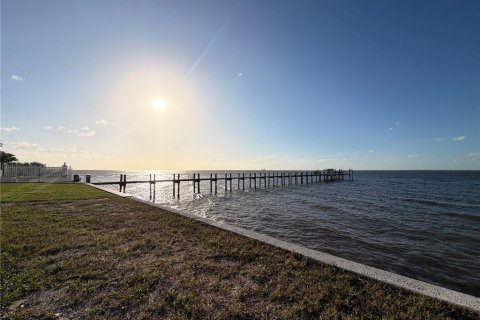 Terreno en venta en Apollo Beach, Florida № 2427230 - foto 8