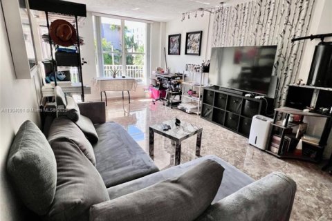 Купить кондоминиум в Майами-Бич, Флорида 1 спальня, 67.82м2, № 1956341 - фото 11