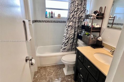 Купить кондоминиум в Майами-Бич, Флорида 1 спальня, 67.82м2, № 1956341 - фото 20