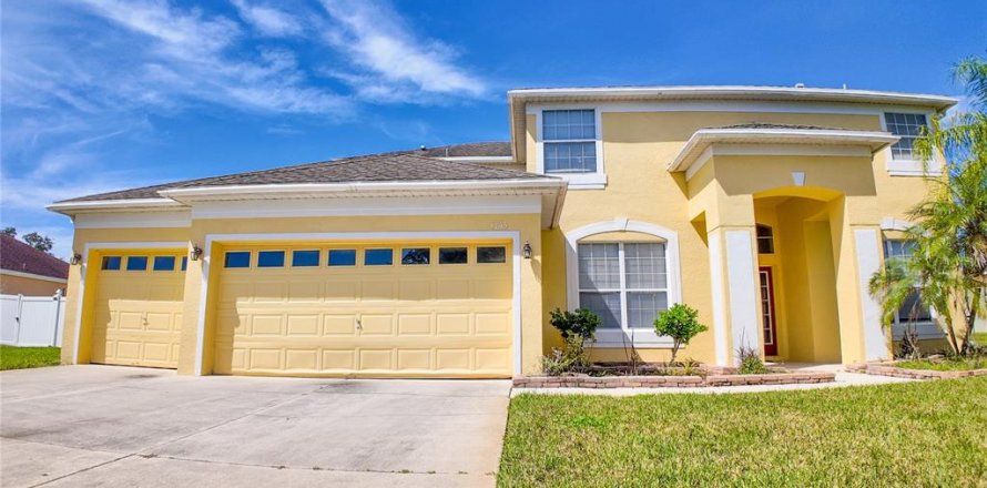 Villa ou maison à Kissimmee, Floride 5 chambres, 295.71 m2 № 2415461