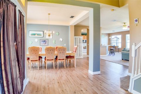 Villa ou maison à vendre à Kissimmee, Floride: 5 chambres, 295.71 m2 № 2415461 - photo 5