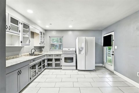 Commercial property in DeLand, Florida 3 bedrooms, 117.52 sq.m. № 2093037 - photo 17