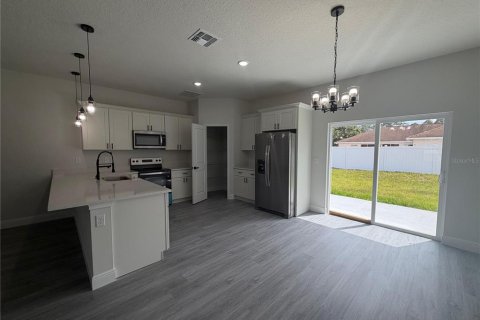 Villa ou maison à louer à Ocala, Floride: 4 chambres, 171.87 m2 № 2148591 - photo 14