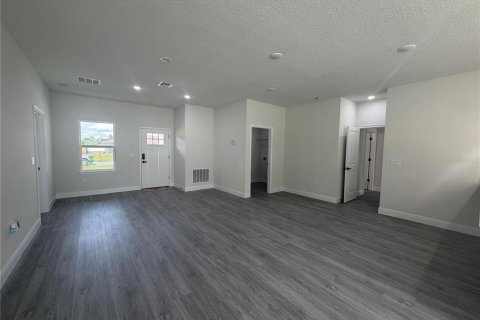 Villa ou maison à louer à Ocala, Floride: 4 chambres, 171.87 m2 № 2148591 - photo 12