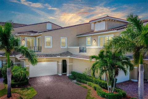 Touwnhouse à vendre à Indian Harbour Beach, Floride: 3 chambres, 215.72 m2 № 1625040 - photo 1