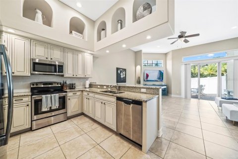Touwnhouse à vendre à Indian Harbour Beach, Floride: 3 chambres, 215.72 m2 № 1625040 - photo 3