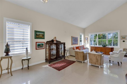 Купить виллу или дом в Уэстон, Флорида 5 спален, 257.8м2, № 2009017 - фото 8