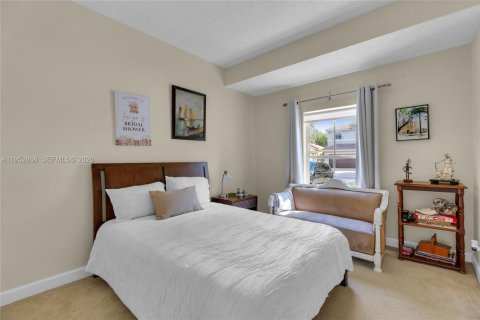 Купить виллу или дом в Уэстон, Флорида 5 спален, 257.8м2, № 2009017 - фото 17