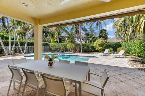 Купить виллу или дом в Уэстон, Флорида 5 спален, 257.8м2, № 2009017 - фото 30