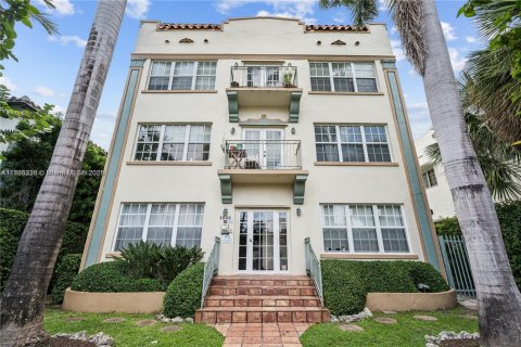 Condominio en venta en Miami Beach, Florida, 1 dormitorio, 48.31 m2 № 1738983 - foto 1