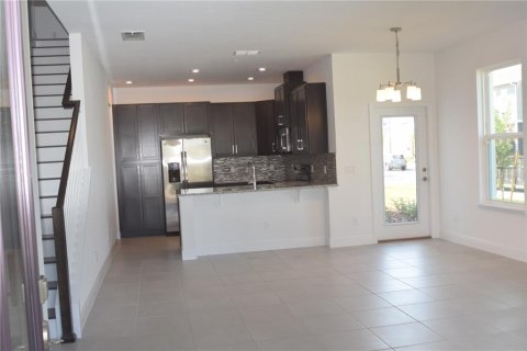 Touwnhouse à vendre à Orlando, Floride: 3 chambres, 185.8 m2 № 1914372 - photo 6