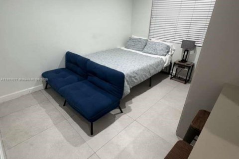 Estudio en Miami, Florida № 2054256