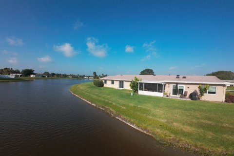 Villa ou maison à vendre à Delray Beach, Floride: 2 chambres, 140.47 m2 № 1154199 - photo 1