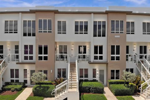 Condominio en venta en Doral, Florida, 3 dormitorios, 178.65 m2 № 1802454 - foto 1