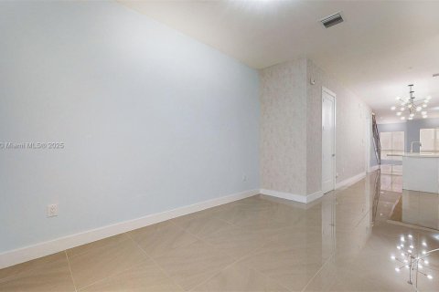 Condominio en venta en Doral, Florida, 3 dormitorios, 178.65 m2 № 1802454 - foto 11