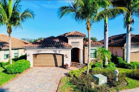 Villa ou maison à vendre à Naples, Floride: 4 chambres, 208.75 m2 № 1546762 - photo 2