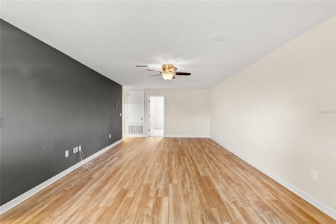 House in Kissimmee, Florida 7 bedrooms, 362.23 sq.m. № 2219232 - photo 23