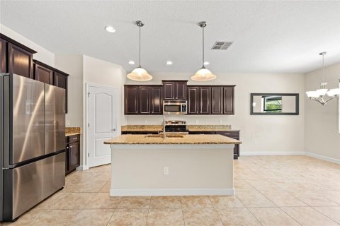 House in Kissimmee, Florida 7 bedrooms, 362.23 sq.m. № 2219232 - photo 8