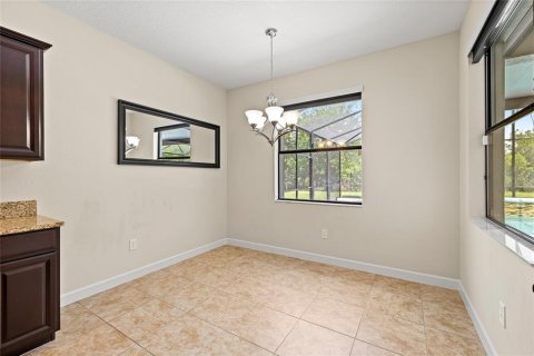 House in Kissimmee, Florida 7 bedrooms, 362.23 sq.m. № 2219232 - photo 15