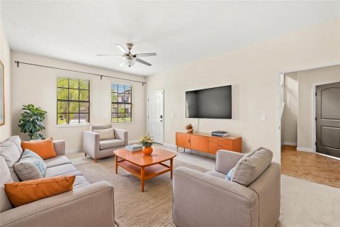 House in Kissimmee, Florida 7 bedrooms, 362.23 sq.m. № 2219232 - photo 4