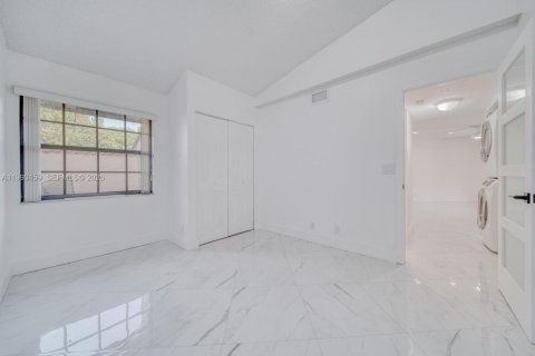 Купить таунхаус в Плантация, Флорида 3 спальни, 137.87м2, № 2052161 - фото 10