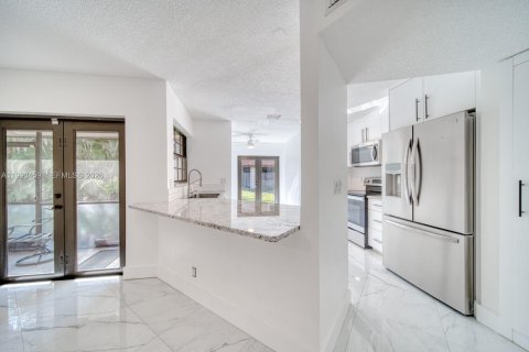 Купить таунхаус в Плантация, Флорида 3 спальни, 137.87м2, № 2052161 - фото 5