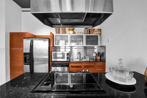 Condominio en venta en Miami, Florida, 2 dormitorios, 92.9 m2 № 2008595 - foto 18