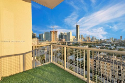 Condominio en venta en Miami, Florida, 2 dormitorios, 92.9 m2 № 2008595 - foto 9